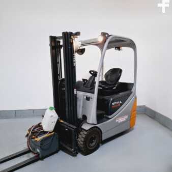 Elektro čtyřkolový VZV  Still RX20-15 (1)