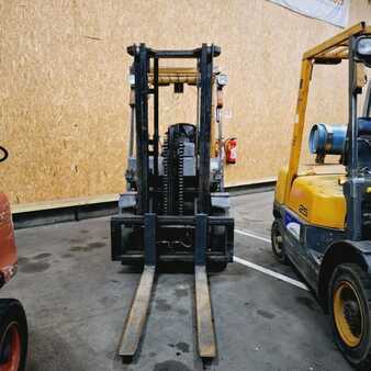 LPG Forklifts 2002  TCM FG20NT (2)