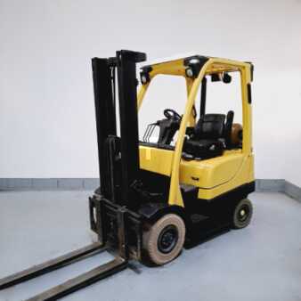 Gas truck 2013  Hyster H1.6FT (1)