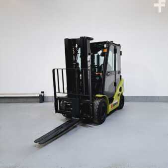 Chariots élévateurs diesel 2025  Clark S25D (1)