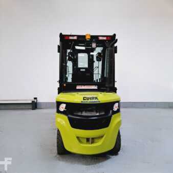 Chariots élévateurs diesel 2025  Clark S25D (4)