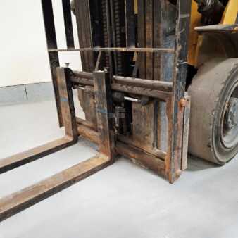 Outro 2004  CAT Lift Trucks GP25N (4)