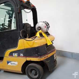 Outro 2004  CAT Lift Trucks GP25N (5)