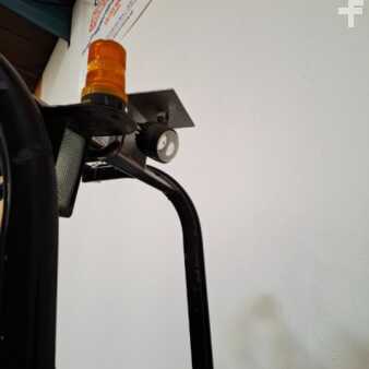 Eléctrico - 4 rodas 2009  CAT Lift Trucks EP20NT (6)