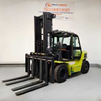 Ostatní 2025  Clark C70D (1)