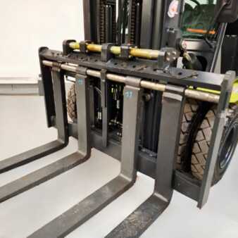 Ostatní 2025  Clark C70D (4)