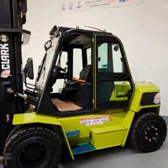 Ostatní 2025  Clark C70D (5)