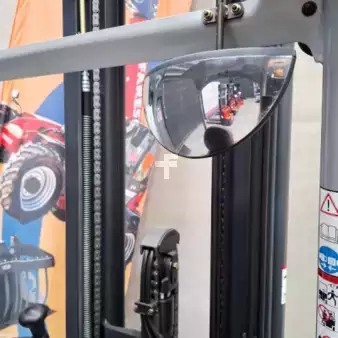 Chariots électriques à 4 roues 2015  Still RX50-16 (7)