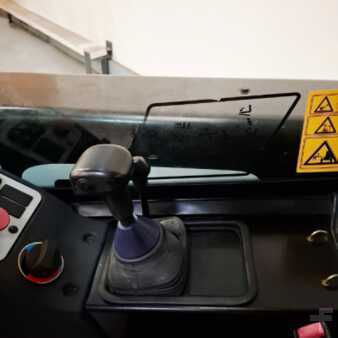 Autres 2015  JCB TLT30G (10)