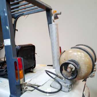 Carrelli elevatori GPL 2009  OMG ERGOS 25G (3)