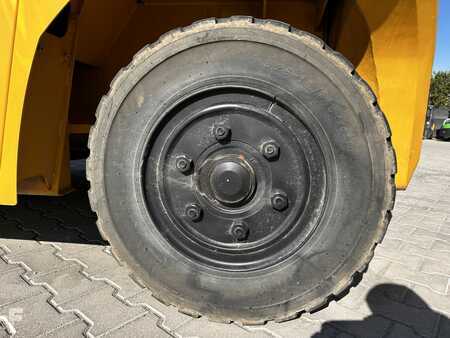 Dízel targoncák 2019  TCM FD70-4L (10)