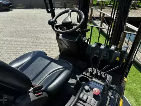 Elektro 4 Rad 2023  Hyundai 35B-9U (6)
