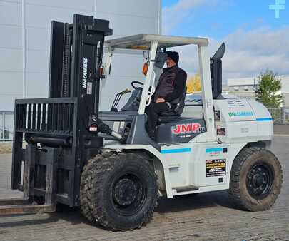 Dieseltruck 2015  Unicarriers ZX80  FD80-3 DUPLEX 3m (4)