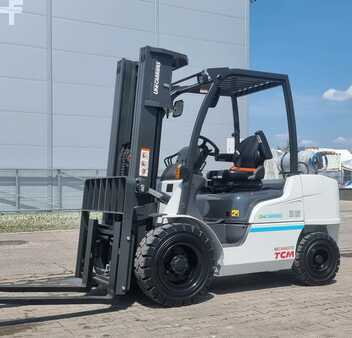Carretilla elevadora GLP 2022  Unicarriers U2D2A35  FG35NT (7)