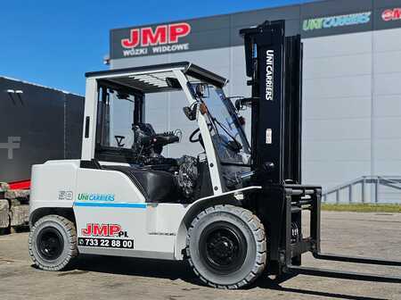 Diesel Forklifts 2013  Unicarriers DG1F4A50Y   GX50 D (6)