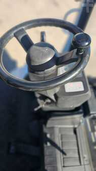 Diesel Forklifts 2013  Unicarriers DG1F4A50Y   GX50 D (9)