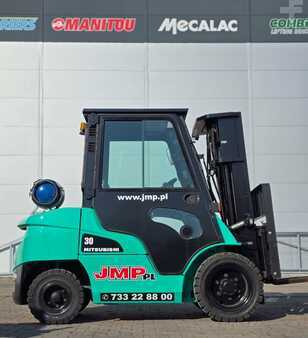 Gázüzemű targoncák 2018  Mitsubishi FG 30 N (7)