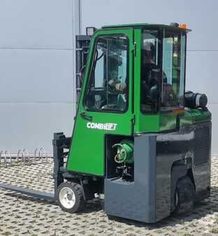 4-Vejs truck 2020  Combilift CB 2500 LPG (1)