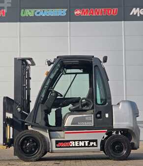 Carretilla elevadora GLP 2007  Nissan FGD02 A 32 Q (4)