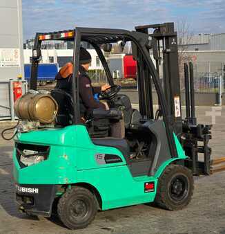 Gasoltruck 2020  Mitsubishi FG 15 NT (10)