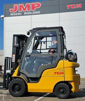 Carretilla elevadora GLP 2024  TCM FGE18-E2 (9)