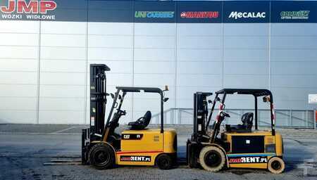 4-wiel elektrische heftrucks 2005  CAT Lift Trucks EP 30 K PAC (5)