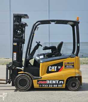 4-wiel elektrische heftrucks 2016  CAT Lift Trucks EP 30 CN (3)