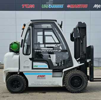 Carretilla elevadora GLP 2017  Unicarriers UG1D2A32LQ  DX32 (3)