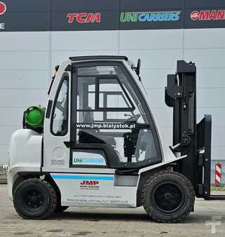 Carretilla elevadora GLP 2017  Unicarriers UG1D2A32LQ  DX32 (5)