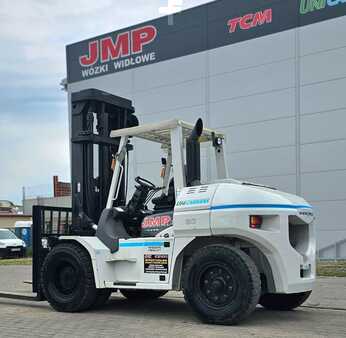 Dieseltruck 2015  Unicarriers ZX80  FD80-3 TRIPLEX 6m (1)
