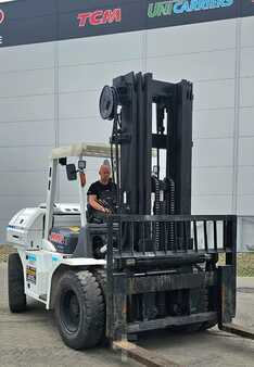 Dieseltruck 2015  Unicarriers ZX80  FD80-3 TRIPLEX 6m (16)