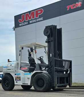 Dieseltruck 2015  Unicarriers ZX80  FD80-3 TRIPLEX 6m (2)