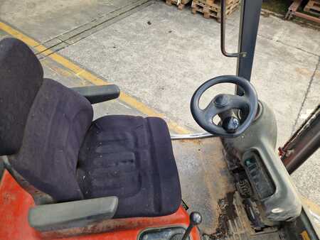 Wózki gazowe 1996  Linde H30T (14)