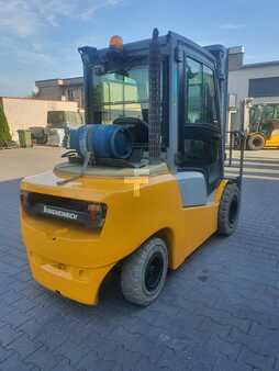 LPG heftrucks 2017  Jungheinrich TFG435s (2)