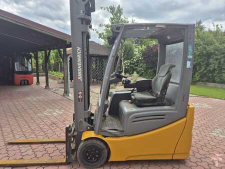 3-wiel elektrische heftrucks 2017  Jungheinrich EFG216k (3)