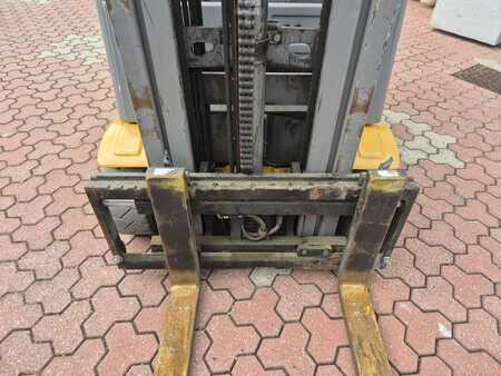 3-wiel elektrische heftrucks 2017  Jungheinrich EFG216k (4)