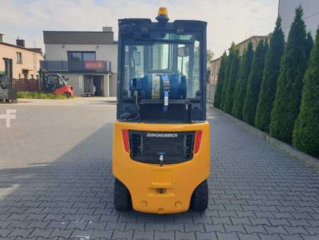 LPG heftrucks 2014  Jungheinrich TFG320s (3)