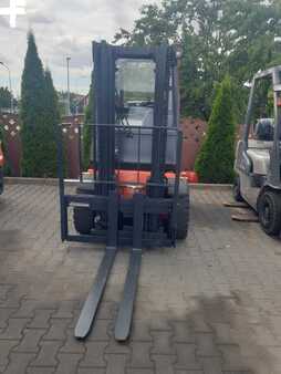 LPG heftrucks 2020  Linde H30T (1)