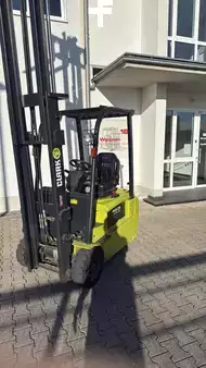 Electric - 3 wheels 2022  Clark GTX16 (1)