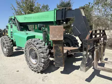 Telehandler Fixed 2017  SkyTrak 10042 (3)