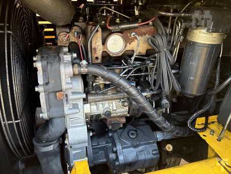 Rough Terrain Forklifts 2018  LOAD LIFTER 2412-8D (12)