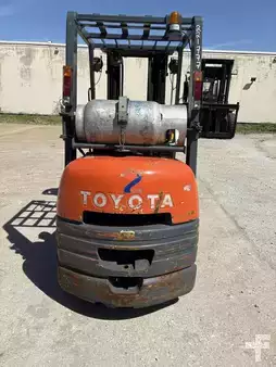 Propane Forklifts - Toyota 426FGC25 (4)