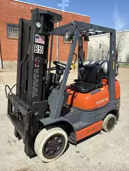 Propane Forklifts - Toyota 426FGC25 (8)