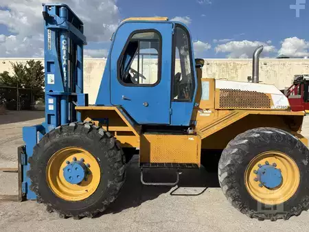 Montacargas Todo Terreno 2008  Omega Lift 4416T-12MS (1)