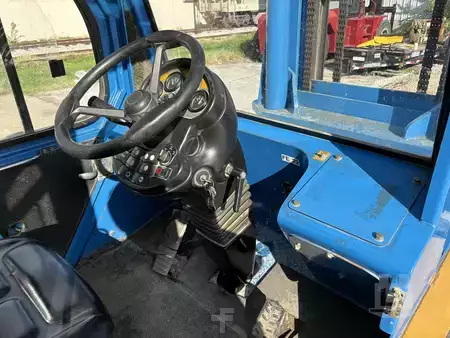 Montacargas Todo Terreno 2008  Omega Lift 4416T-12MS (23)