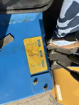 Montacargas Todo Terreno 2008  Omega Lift 4416T-12MS (27)