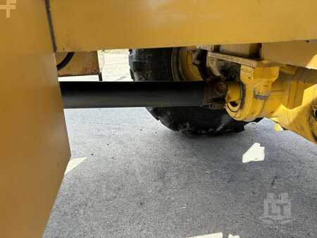 Rough Terrain Forklifts 2008  Omega Lift 4416T-12MS (21)