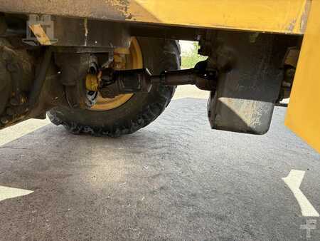 Rough Terrain Forklifts 2008  Omega Lift 4416T-12MS (22)