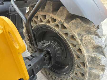 Manipulador fijo 2015  JCB 509-42 (16)