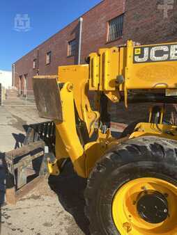 Teleskopstapler-Starr 2012  JCB 512-56 (4)